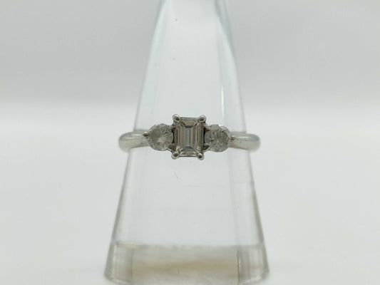 D0.333/0.36ct Pt900 4.0g Ring 