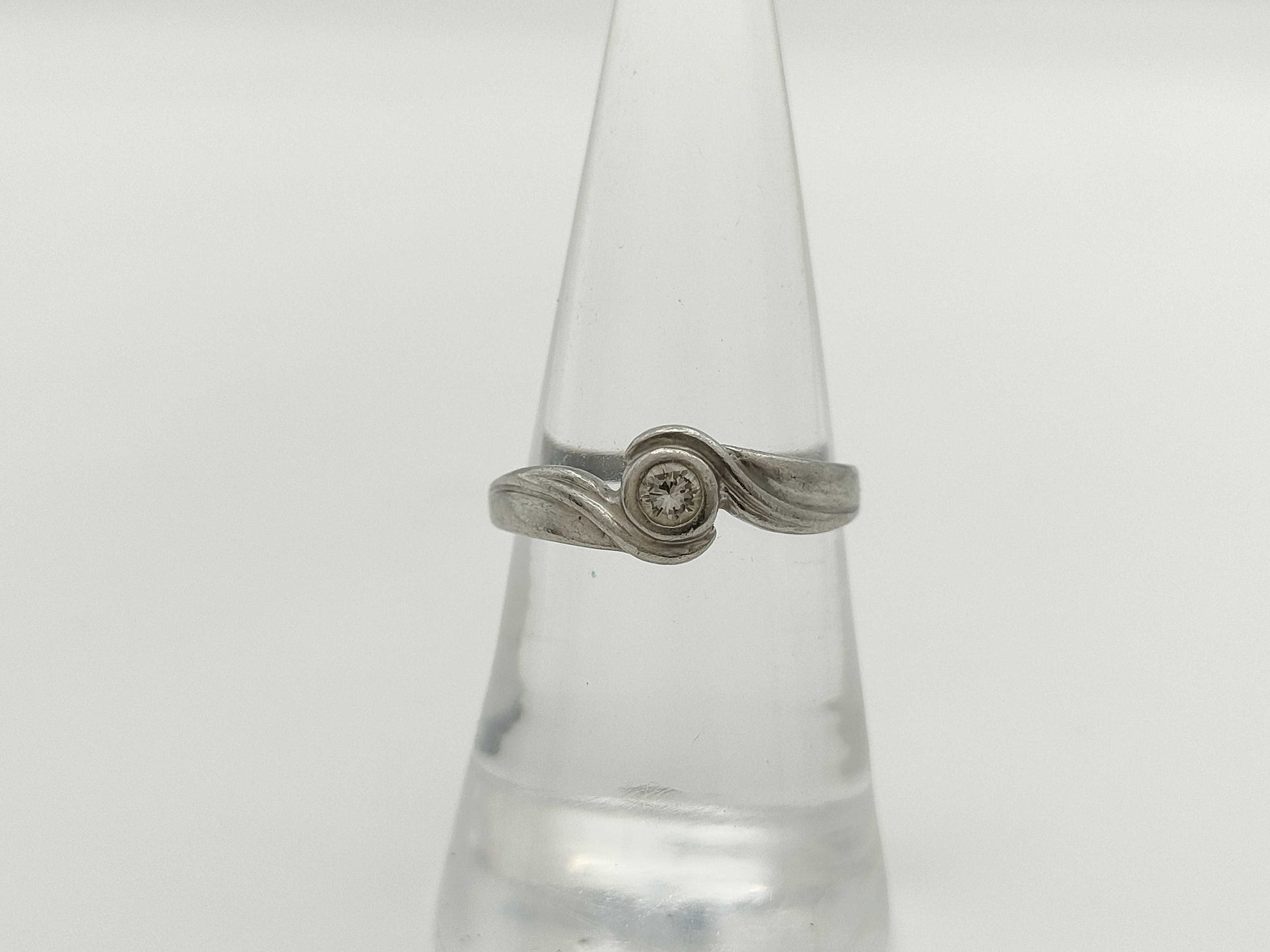 D0.14ct PT900 2.8g Ring 