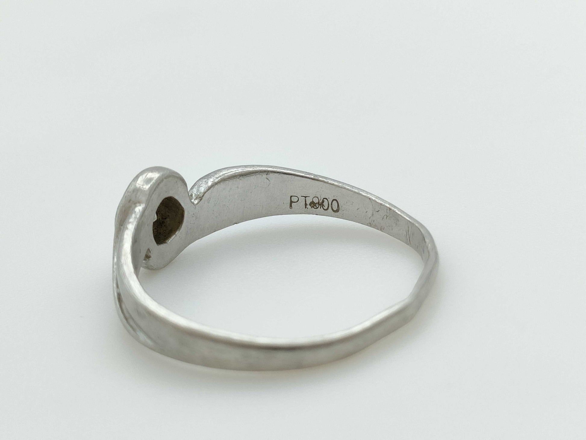 D0.14ct PT900 2.8g Ring 