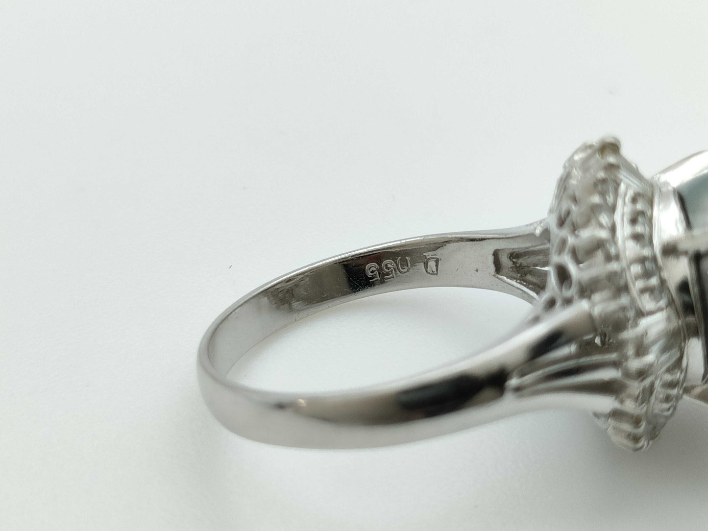 Pearl, Diameter: Approx. 10.2mm, D0.55ct, Pt900, 7.5g, Ring 