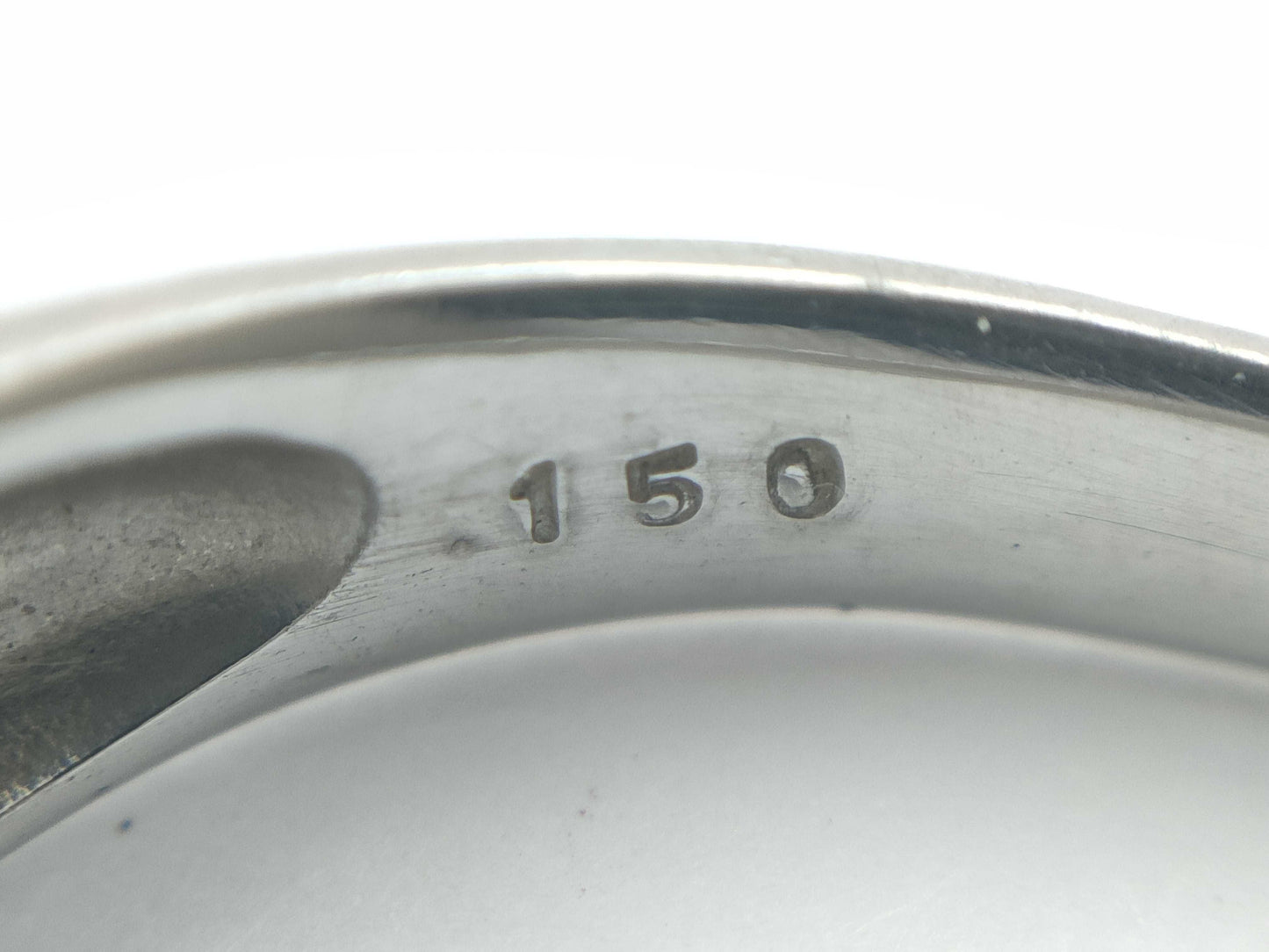 D1.50ct Pt1000 6.9g Ring 