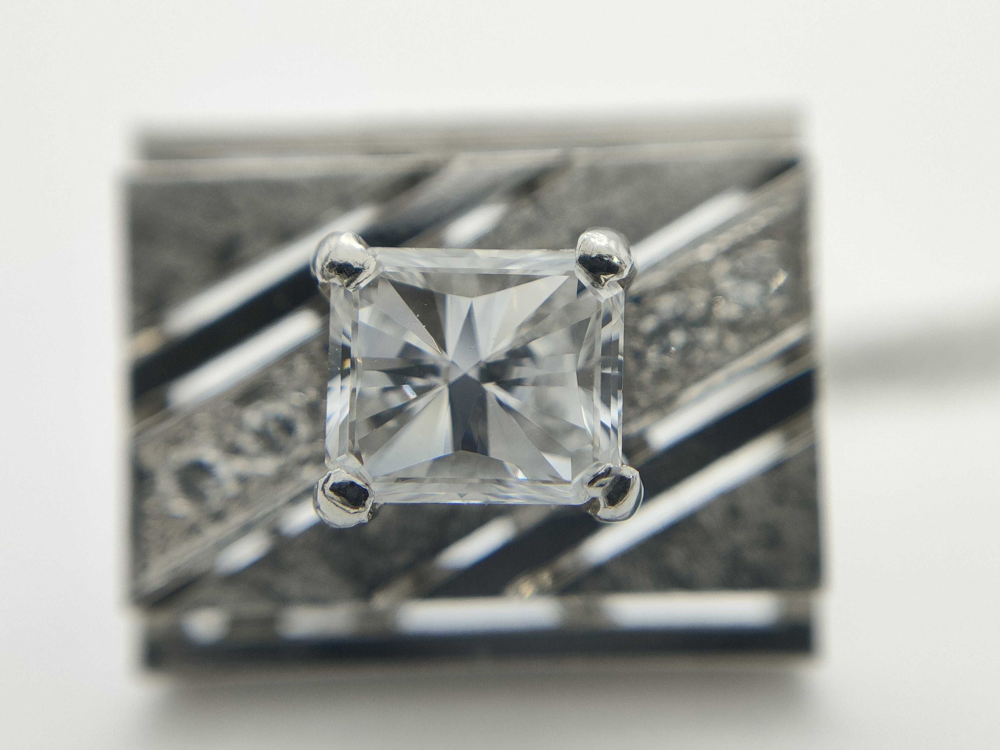 D0.512ct FD0.02ct Pm900 5.2g Brooch 