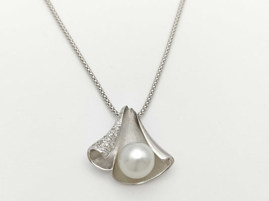 Pearl diameter: approx. 11.1mm, D0.20ct, 18K White Gold, 13.7g, Necklace 