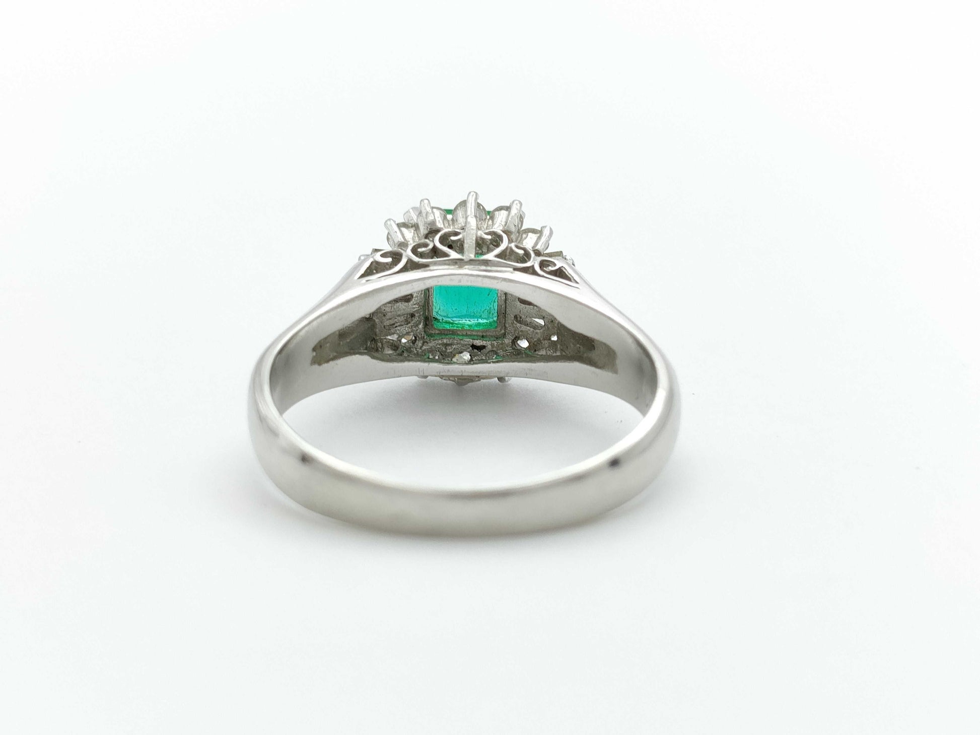 E0.64ct D0.29ct Pt900 4.3g Ring 