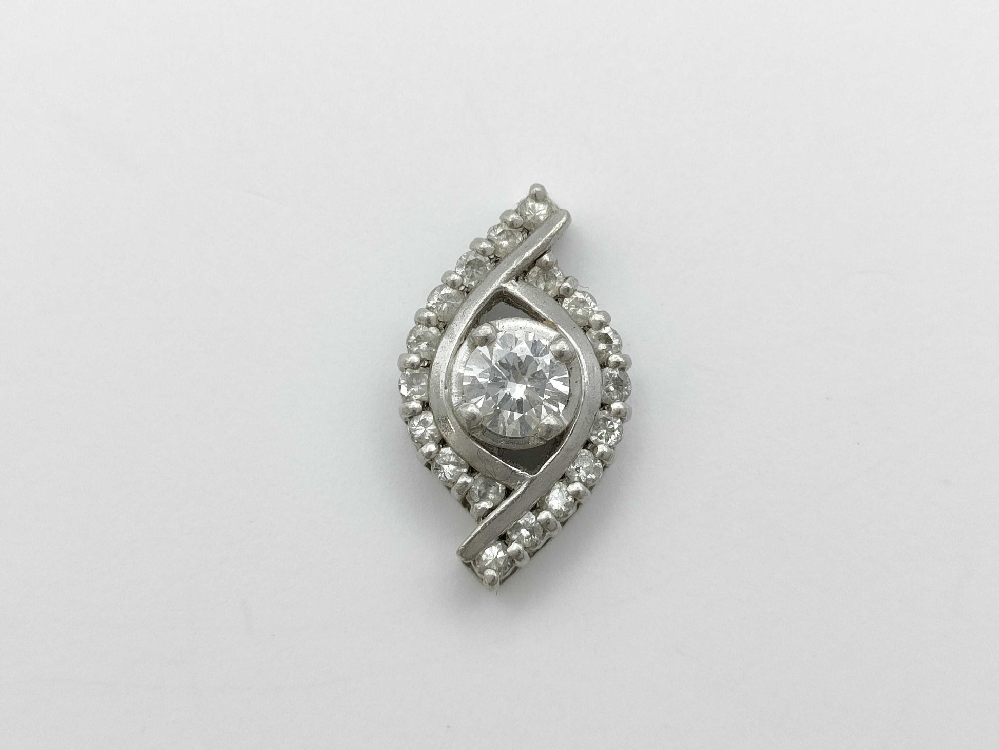 D0.273ct FD0.25ct Pt900 3.1g Pendant Top 