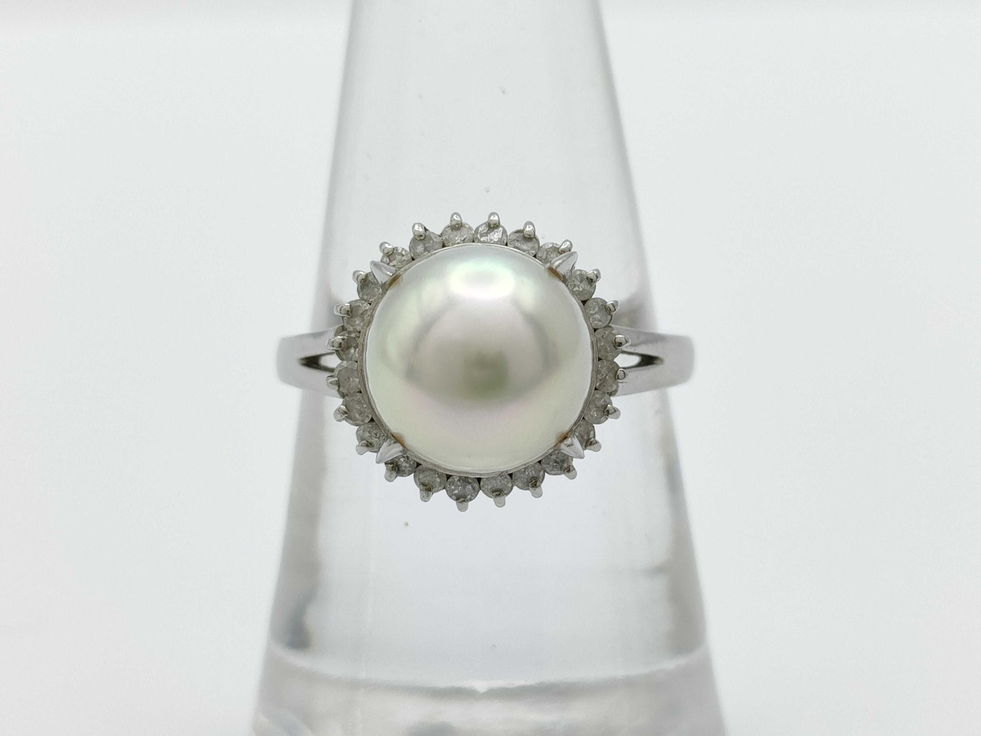 Pearl, Diameter: Approx. 9.0mm, D0.26ct, Pt900, 6.7g, Ring 