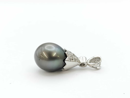 Black Butterfly Semi-Round Pearl, Diameter: Approx. 15.0mm x 13.5mm, D0.70ct, 18K White Gold, 7.0g, Pendant Top 