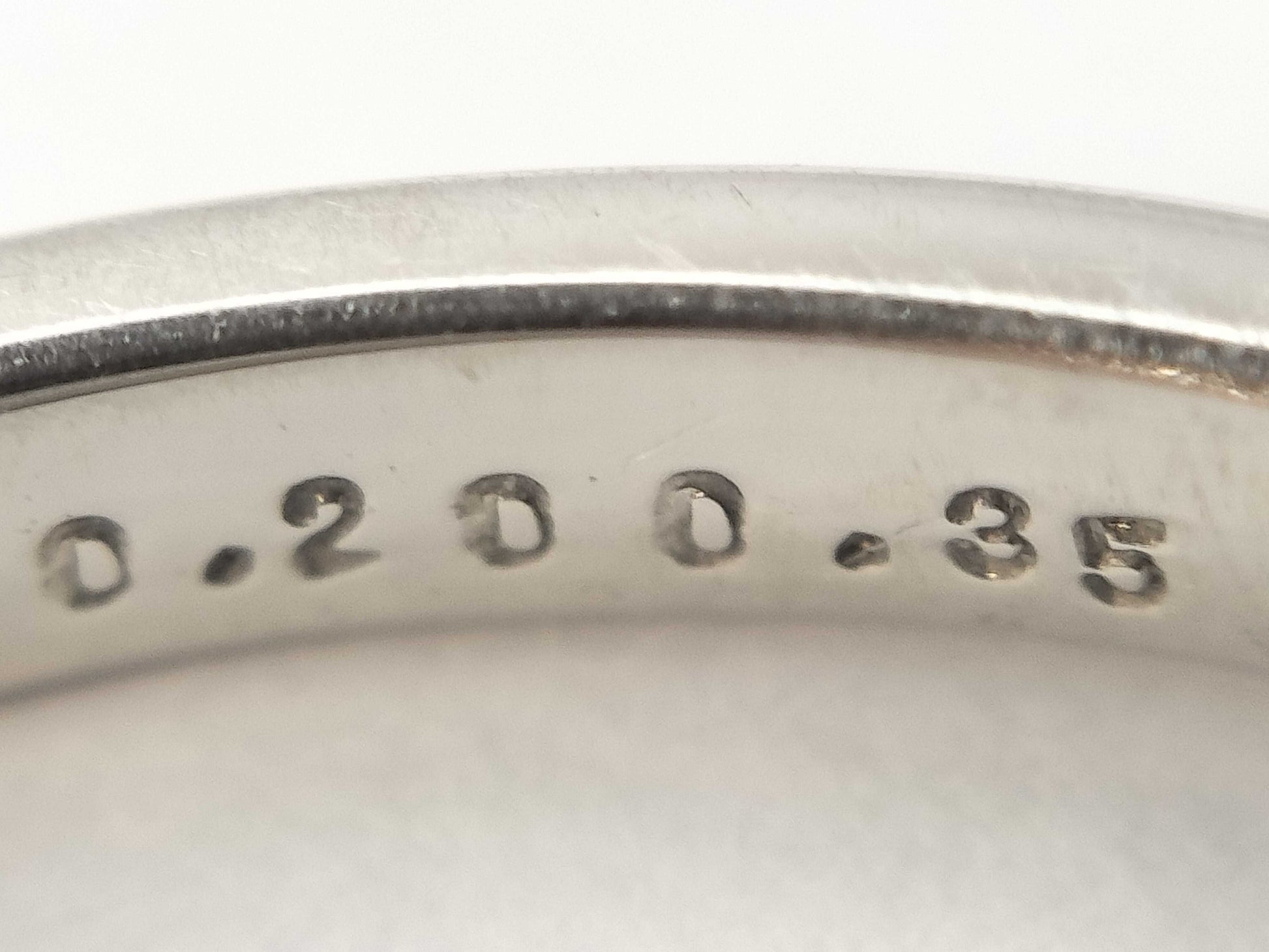 D0.20/0.35ct Pt900 3.5g Ring 