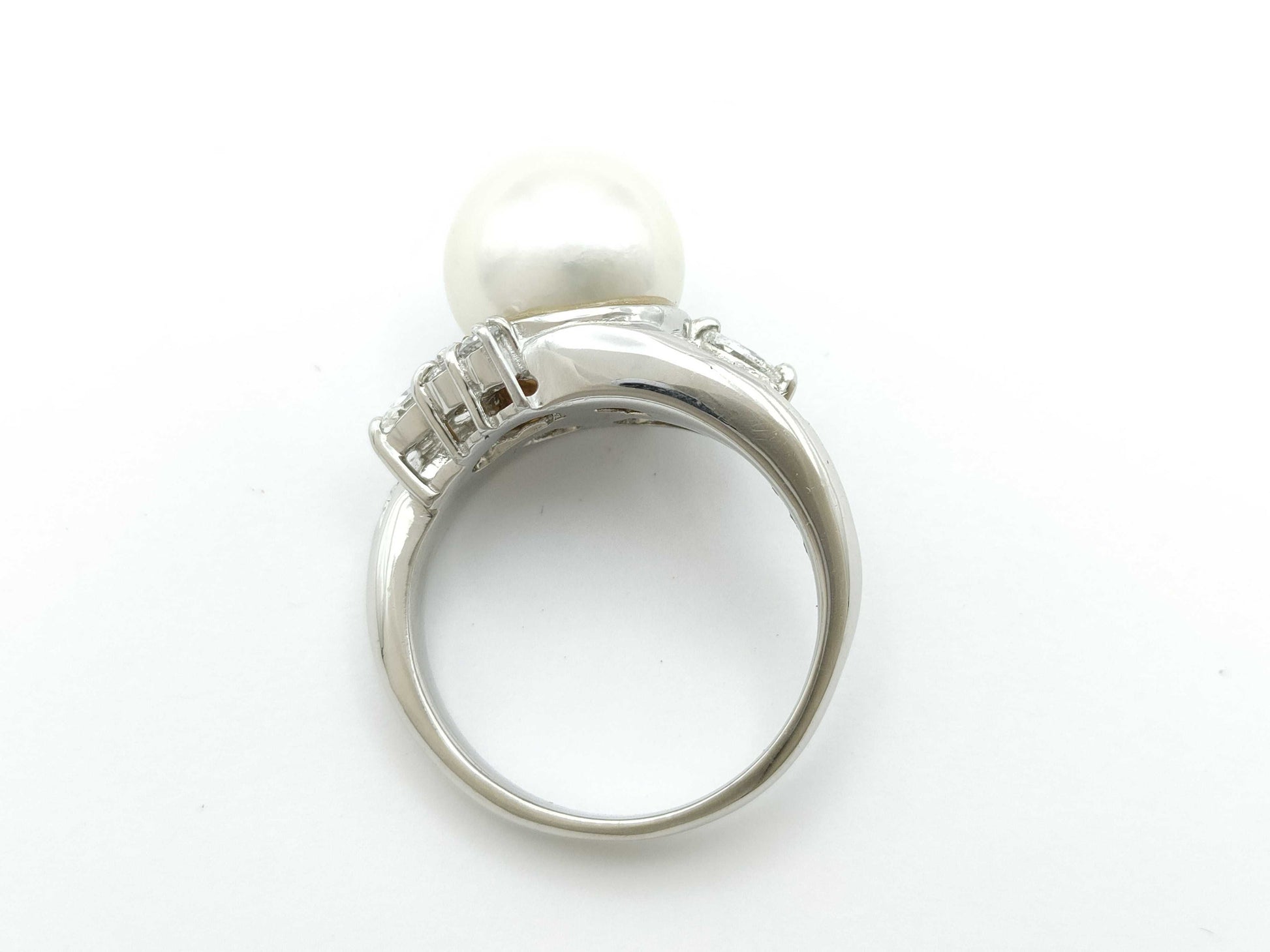 Pearl Ring, Diameter: Approx. 9.5mm, D0.32ct, Pt900, 8.2g 