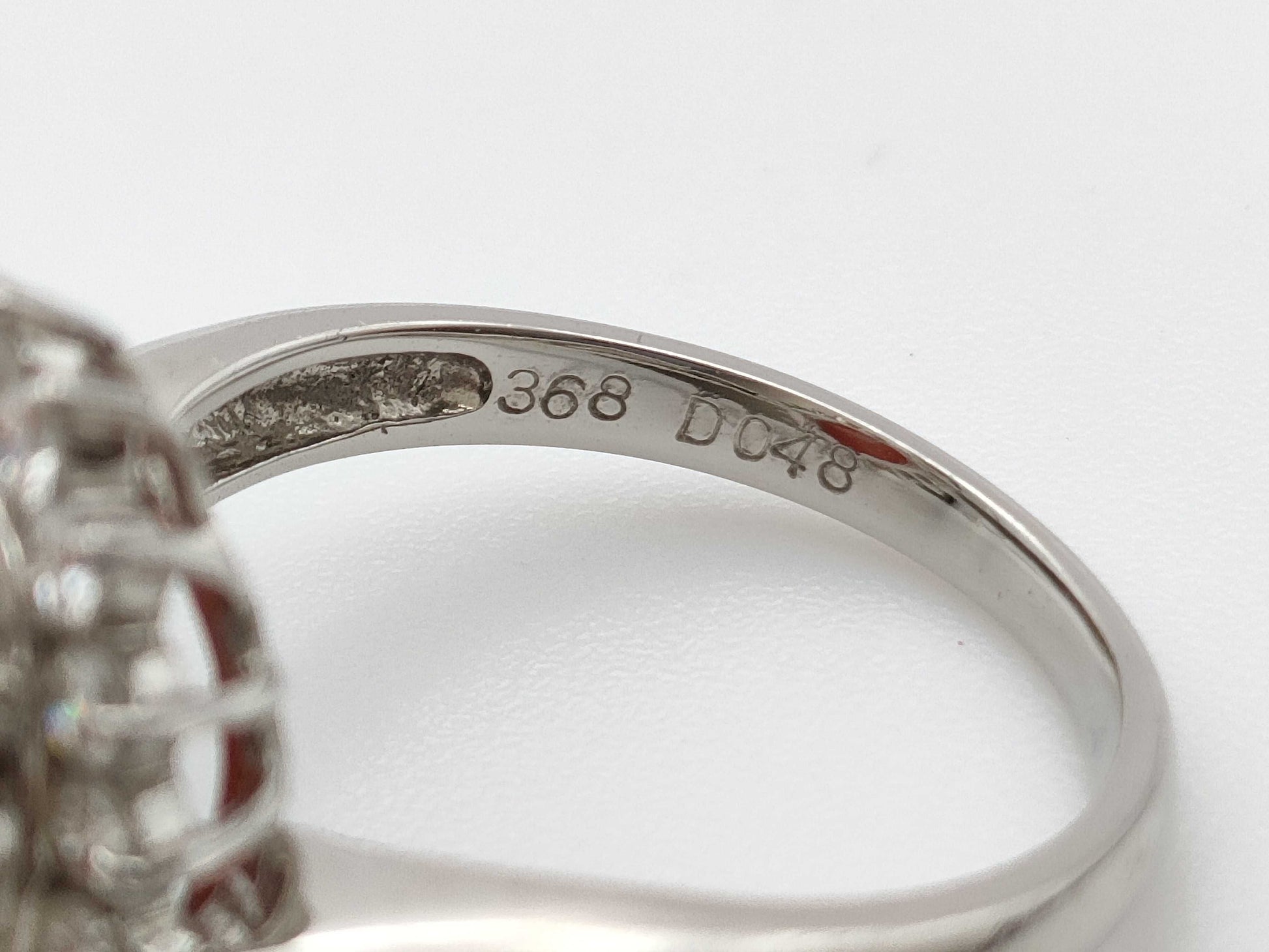 Coral 3.98ct D0.48ct PT850 5.9g Ring 