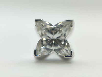 LOUIS VUITTON Star Diamond Earrings in White Gold and AU750, 1.1g 