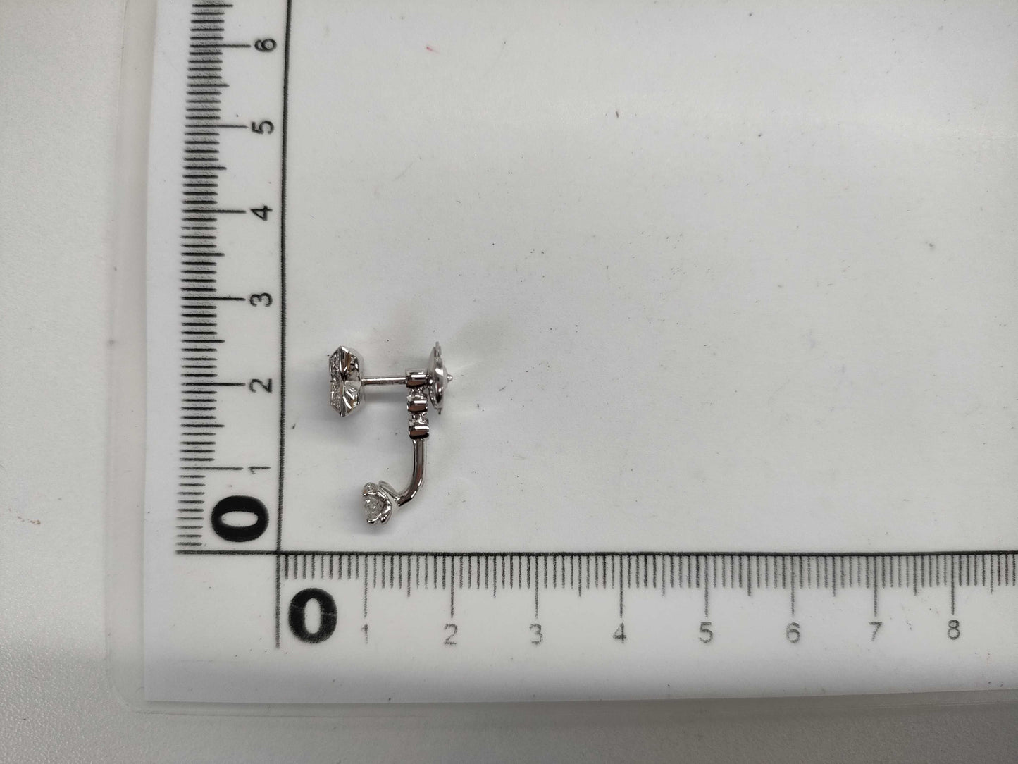 LOUIS VUITTON Star Blossom Diamond WHITE AU750 3.3g 