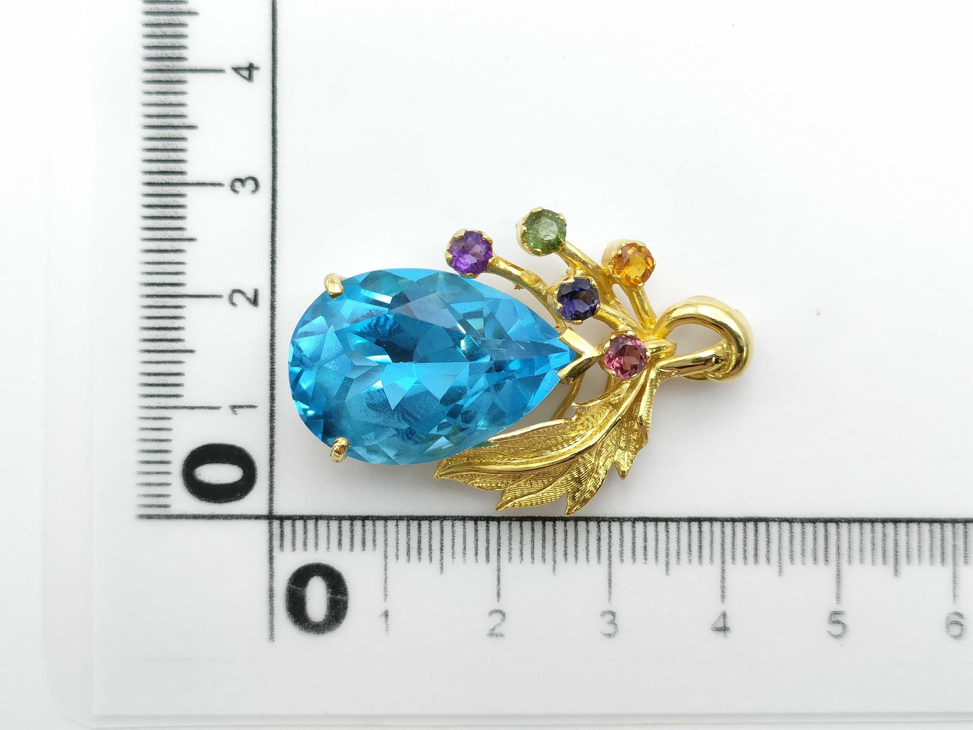 Blue Topaz 750 14.7g Pendant Top 