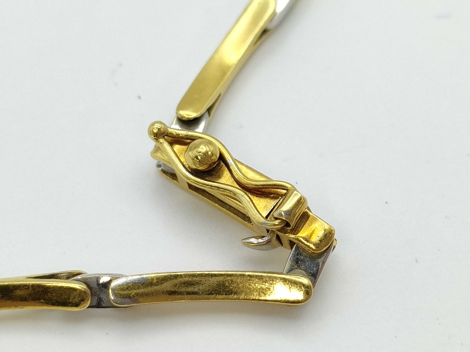 Sapphire and Diamond 750 17.6g Necklace 