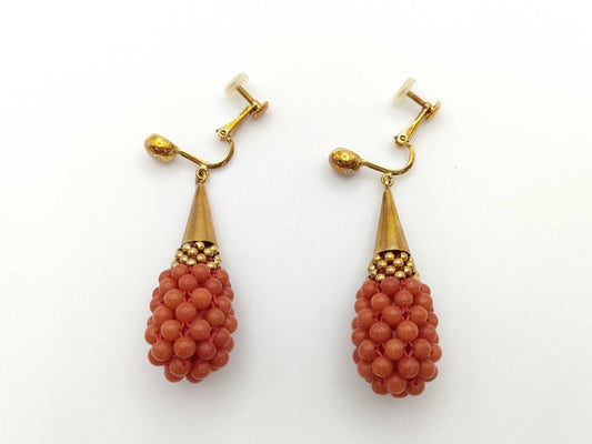 Coral earrings, diameter approximately 3.3-3.5mm, D0.02/0.02ct, 18K gold, 11.0g 