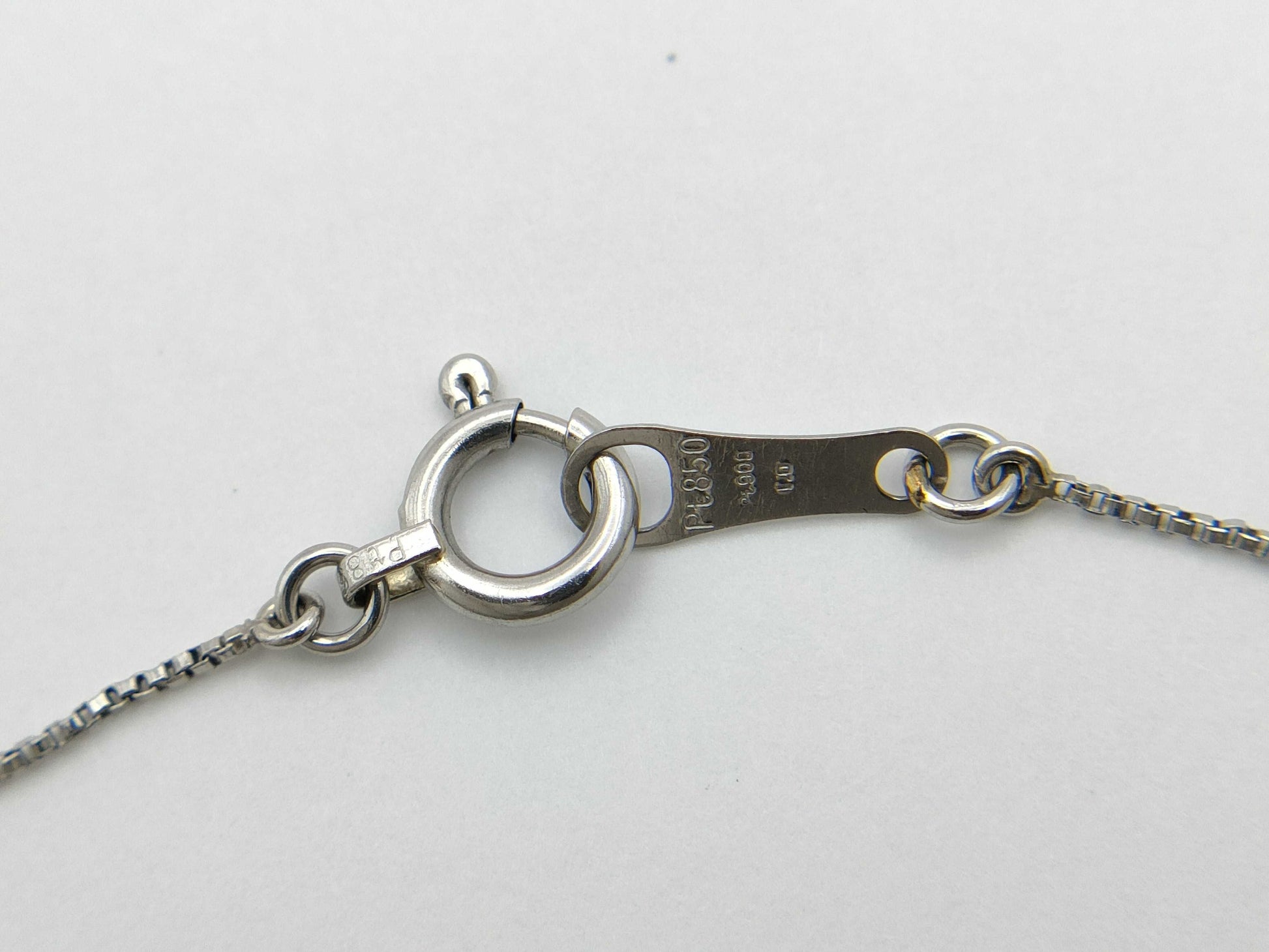 D1.0ct Pt900/850 2.0g Necklace 