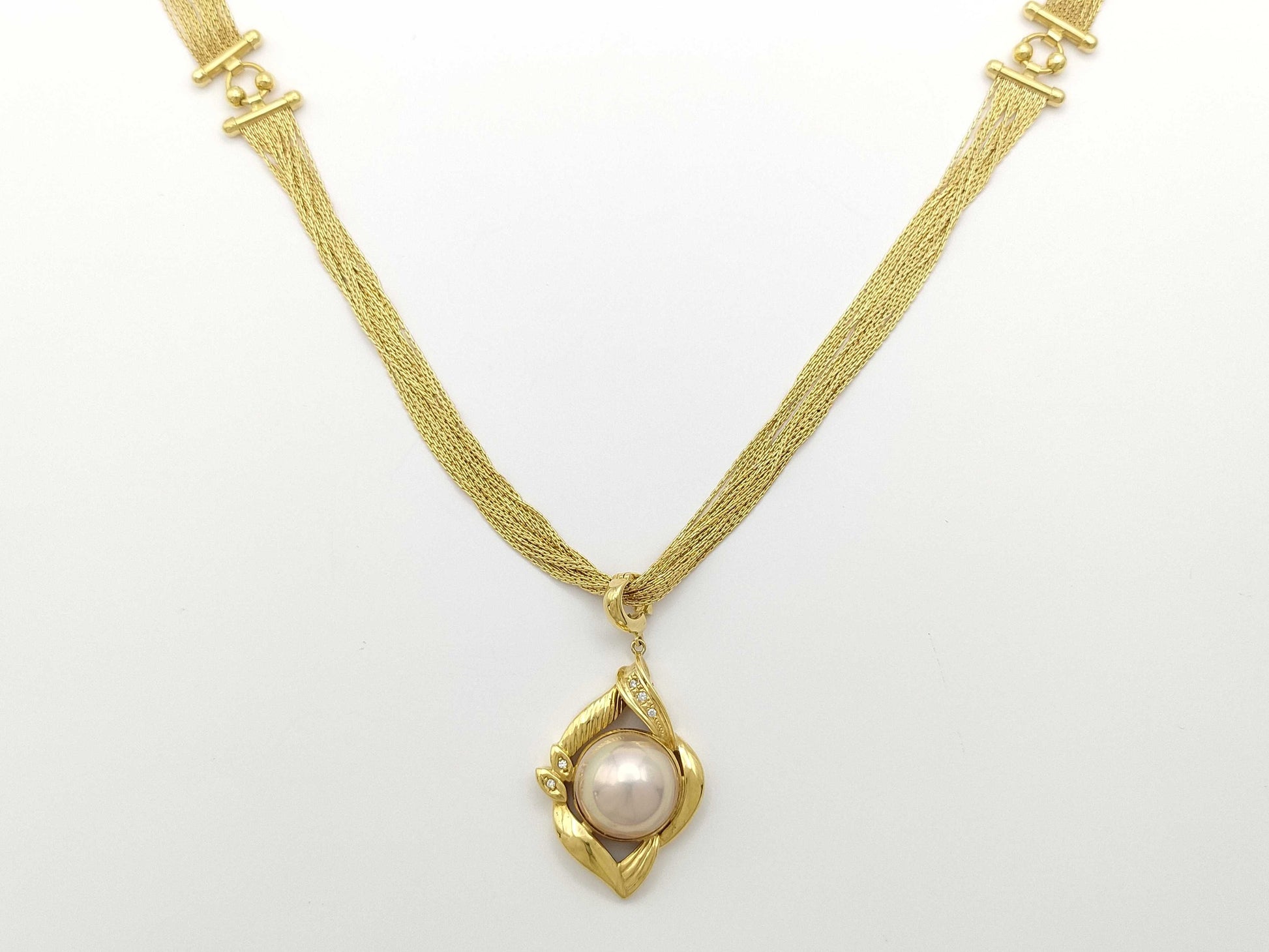 Mabe Pearl Necklace, Diameter: Approx. 13.8mm, D0.04ct, 750, 37.5g 