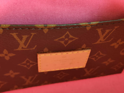 LOUIS VUITTON Vernis Reed PM Neon Pink M42028 Hair Clip LV Pink M03028 Handbag