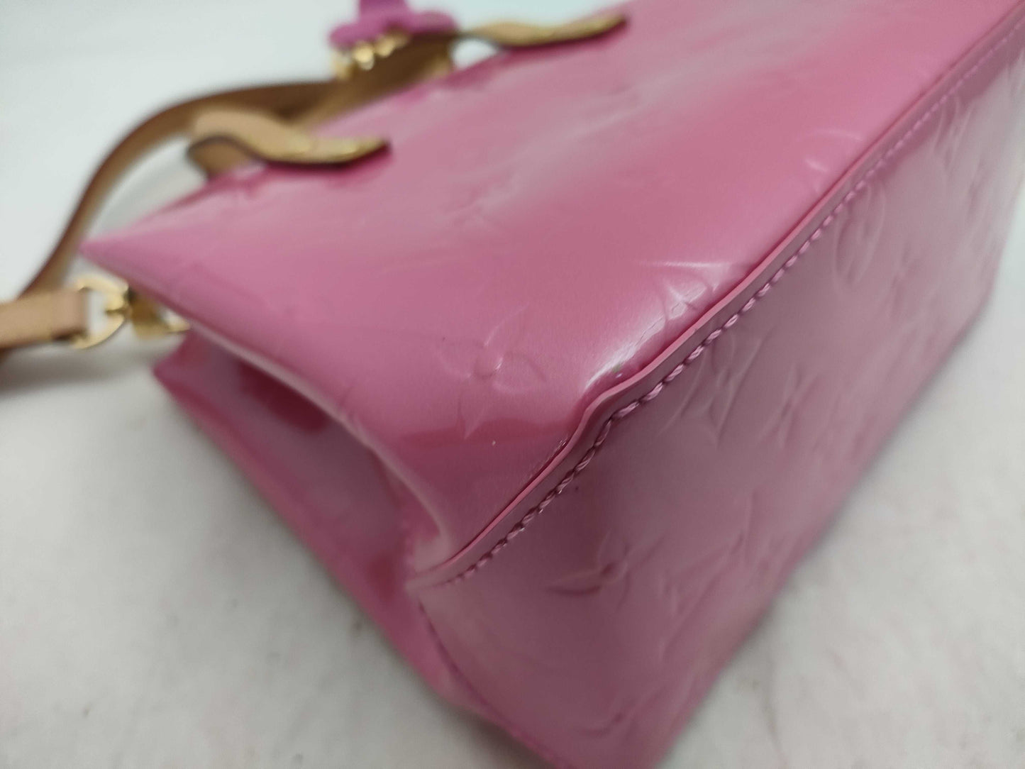 LOUIS VUITTON Vernis Reed PM Neon Pink M42028 Hair Clip LV Pink M03028 Handbag