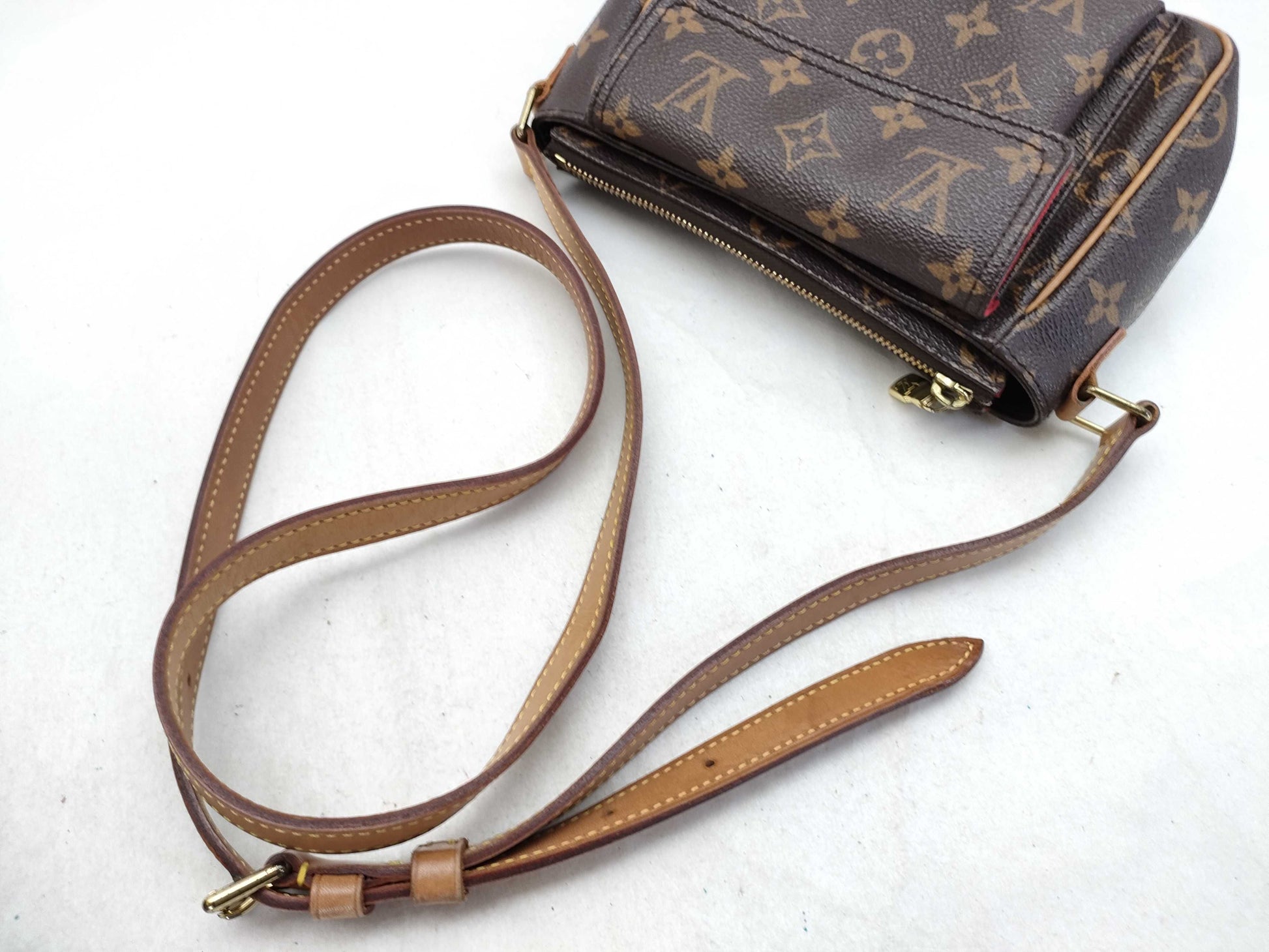 LOUIS VUITTON Monogram Louis Vuitton Viva Cite PM M51165 Shoulder Bag *Serial Number Removed Shoulder Bag