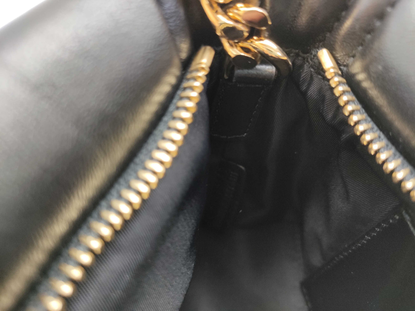 BURBERRY TB logo quilted leather chain shoulder bag in black