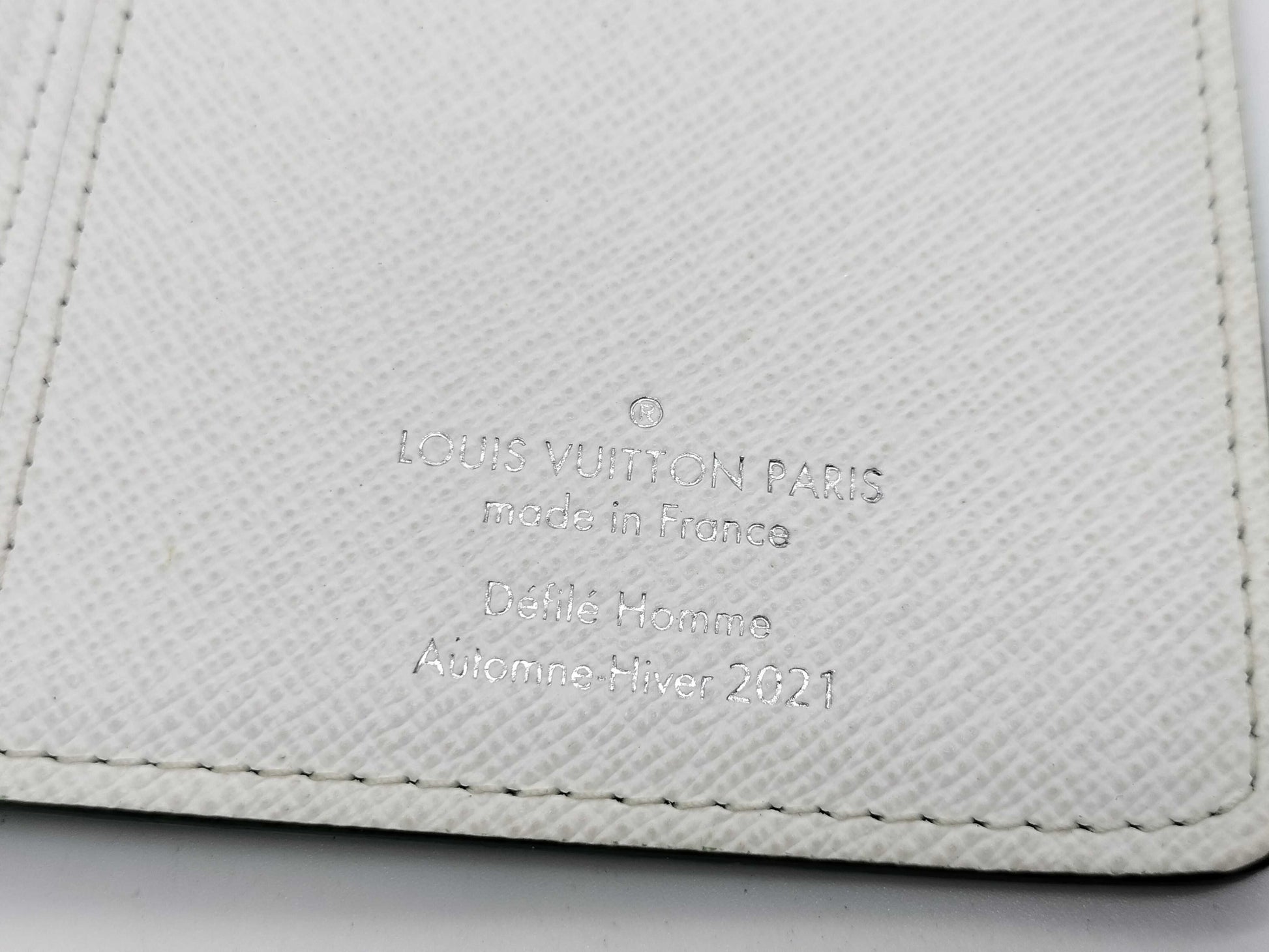 LOUIS VUITTON RFID Verified Louis Vuitton Everyday LV Portefeuille Brazza Long Wallet Green Wallet