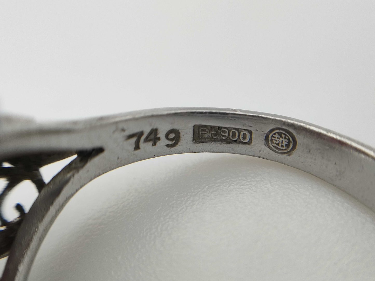 G 7.49ct Diamond Pt900 8.3g Ring 