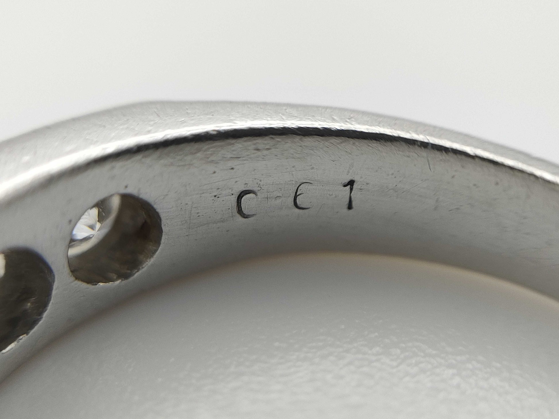 D1.00ct Pt900 5.3g Ring 
