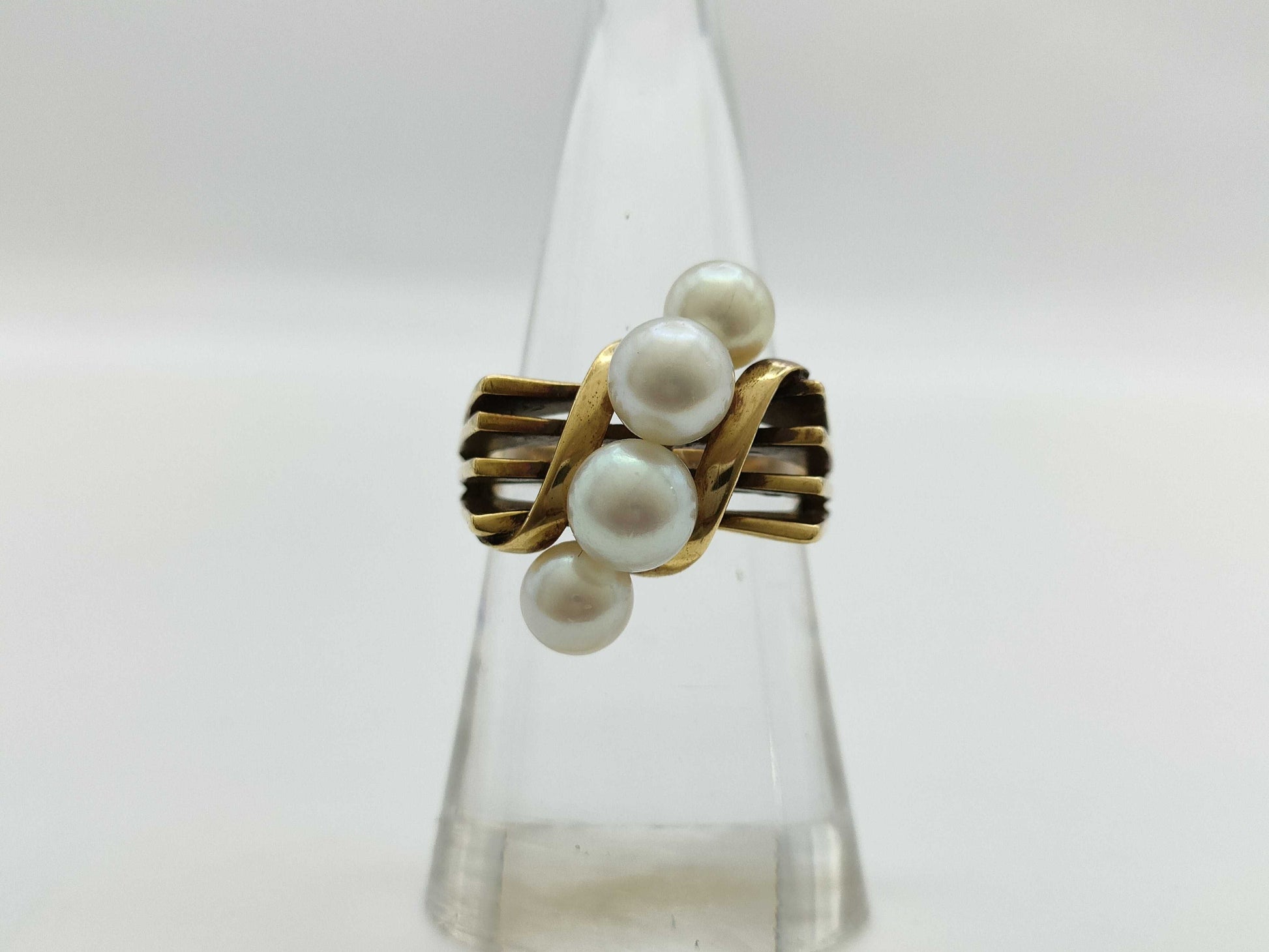 MIKIMOTO Pearl Ring, Diameter 5.3-6.0mm, 14K Gold, 7.6g 