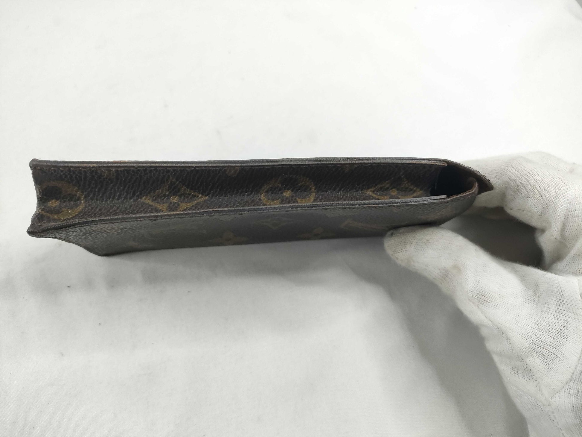 LOUIS VUITTON [Serial Number] Unconfirmed Monogram LV Monogram Glasses Case Other Accessories