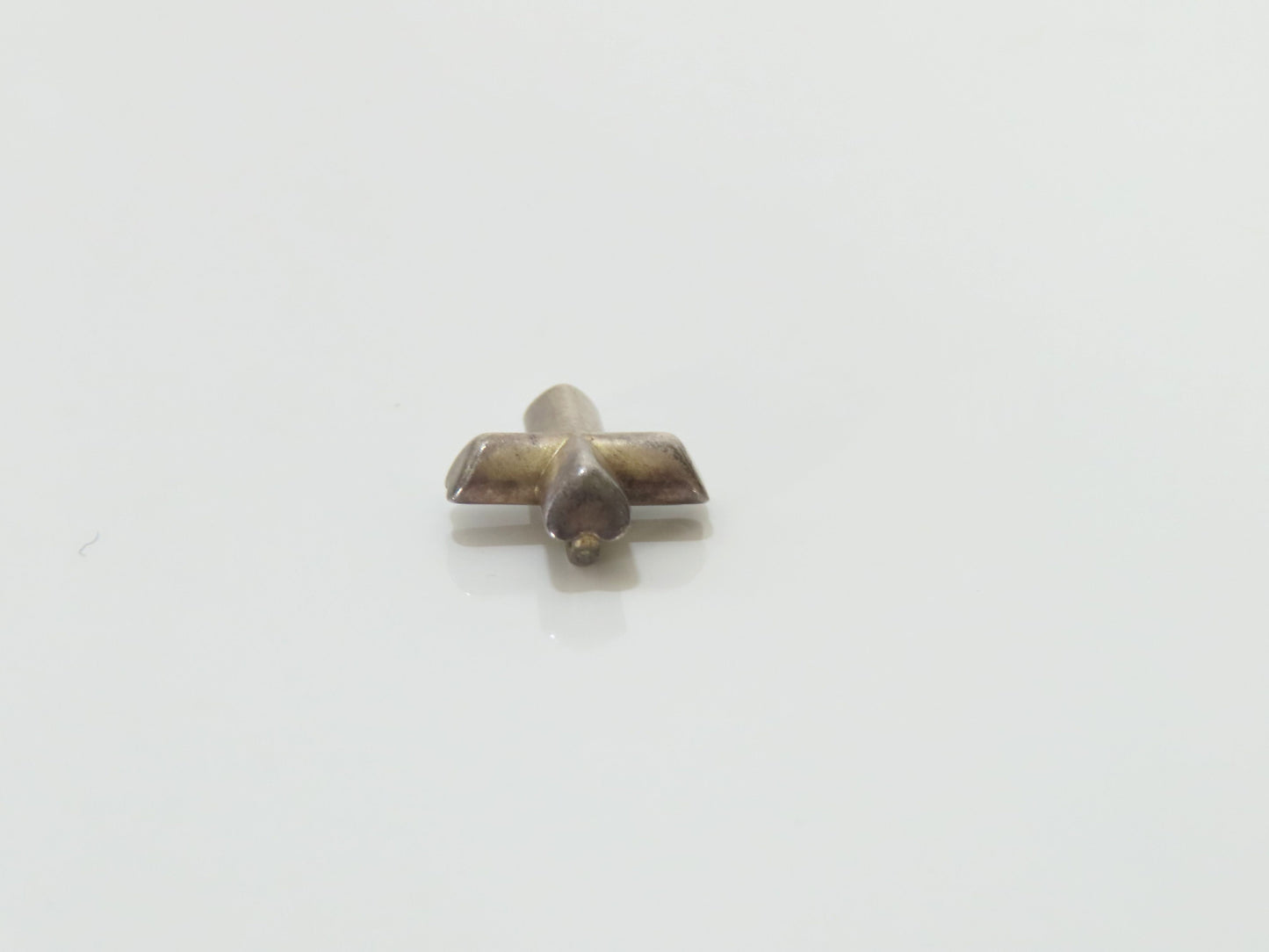 Tiffany & Co. TIFFANY & Co. Minor scratches on cross motif necklace in 925