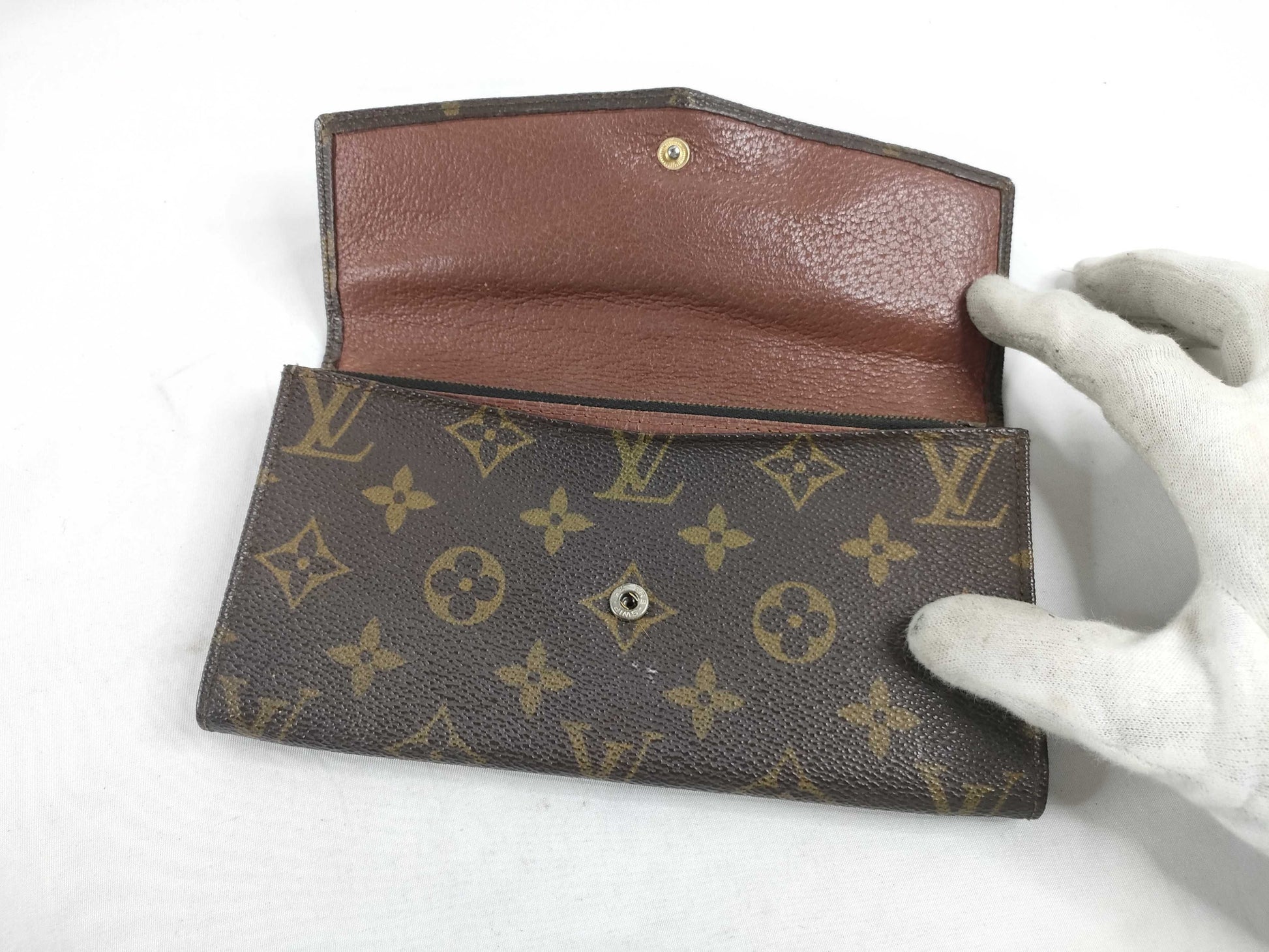LOUIS VUITTON [Serial Number] 833 Monogram LV Monogram Bifold Wallet 833 Wallet
