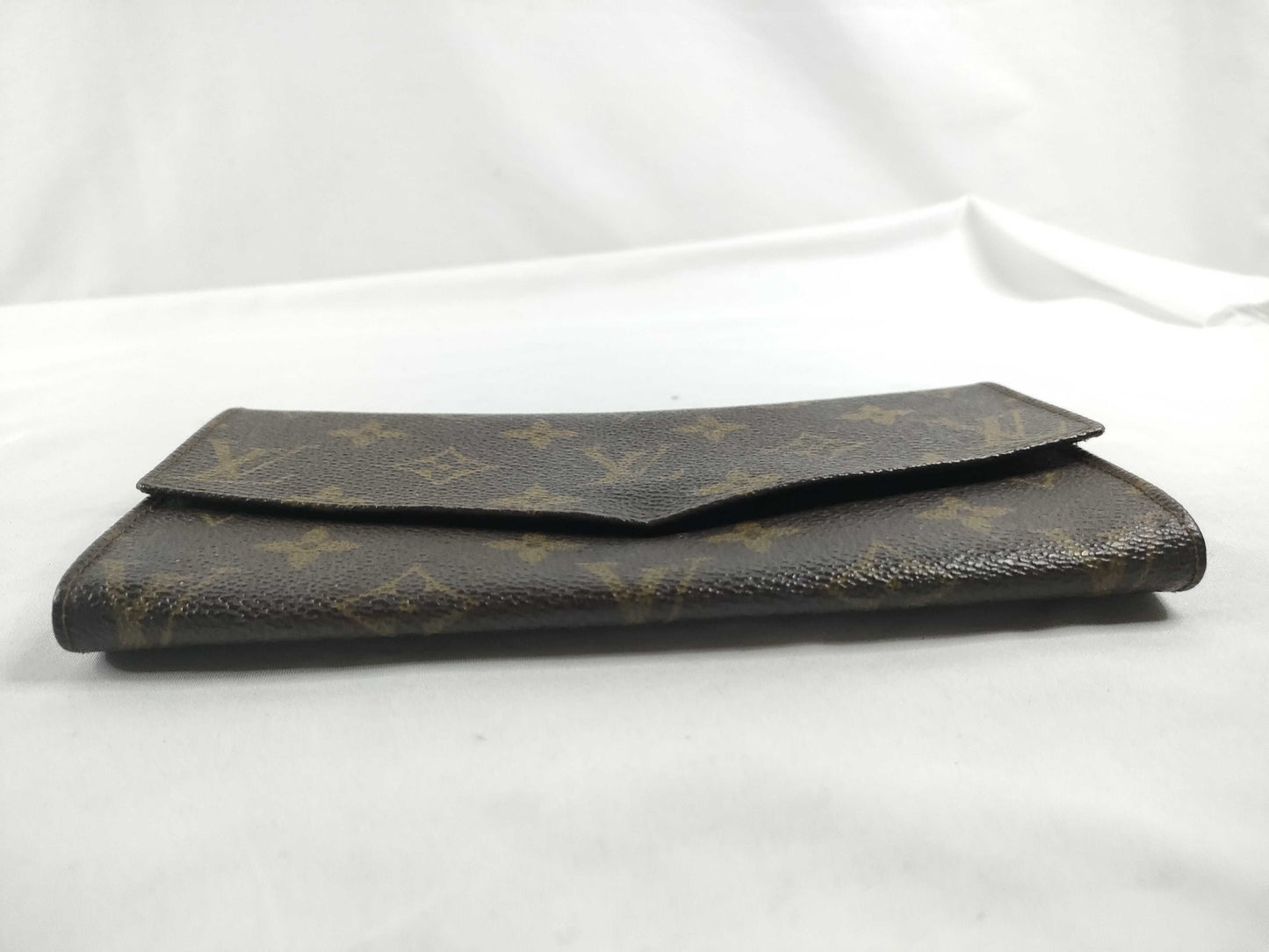 LOUIS VUITTON [Serial Number] 833 Monogram LV Monogram Bifold Wallet 833 Wallet