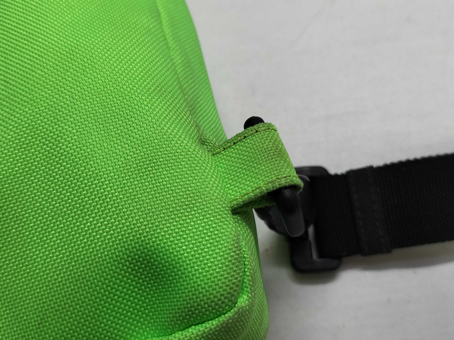 BALENCIAGA BALENCIAGA Shoulder Bag Green Nylon Shoulder Bag