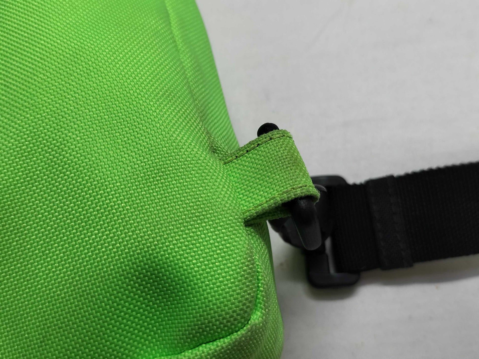 BALENCIAGA BALENCIAGA Shoulder Bag Green Nylon Shoulder Bag