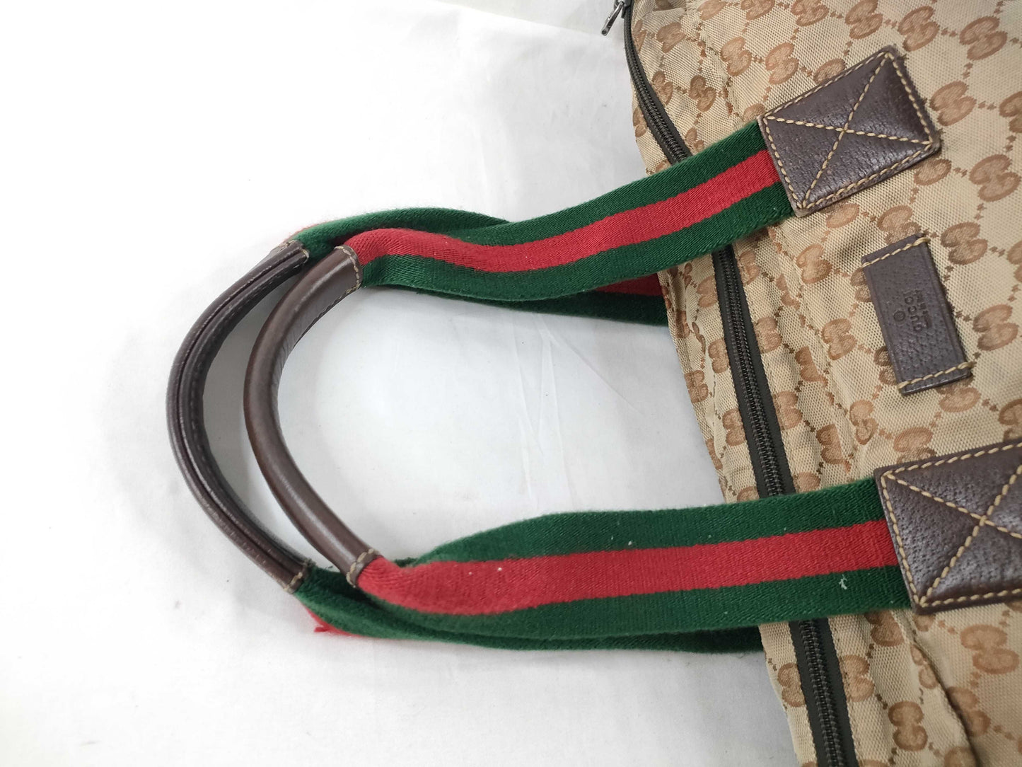GUCCI GG Canvas Handbag, Nylon Fabric, Size 131.230