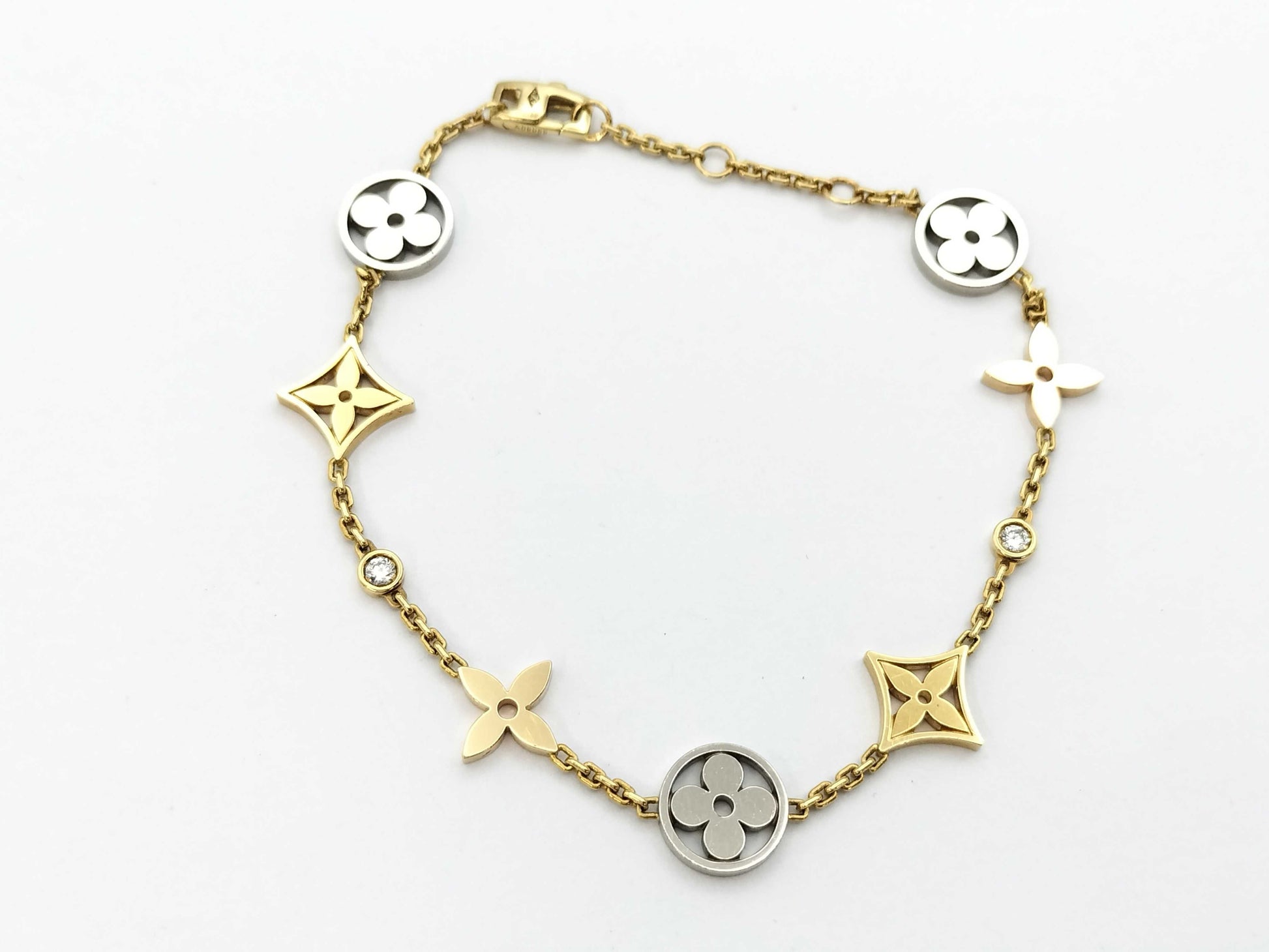 LOUIS VUITTON Idylle Bracelet Diamond Au750 7.4g Bracelet/Bangle 