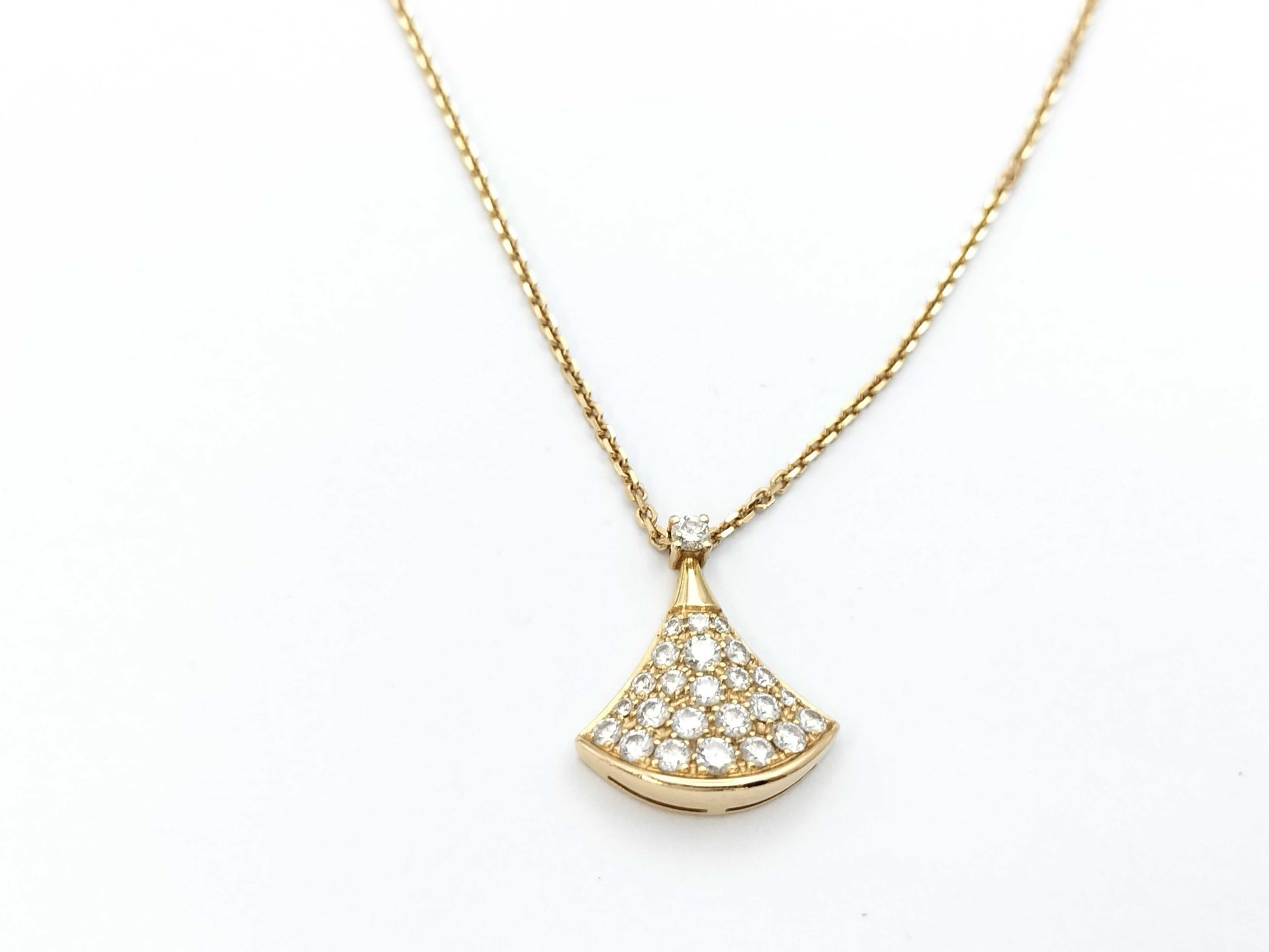 BVLGARI Diva Dream Pavé Diamond Necklace in Au750, 5.3g 