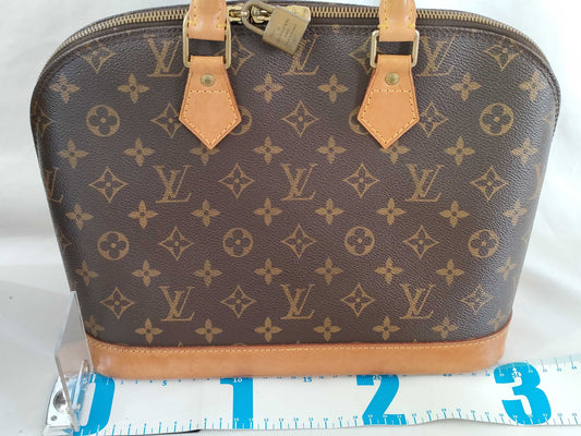 LOUIS VUITTON Monogram Louis Vuitton Bag Handbag
