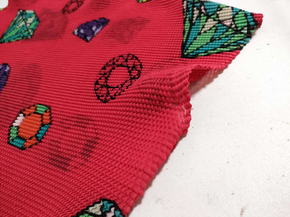 ISSEY MIYAKE Short Sleeve Top with Jewelry Pattern