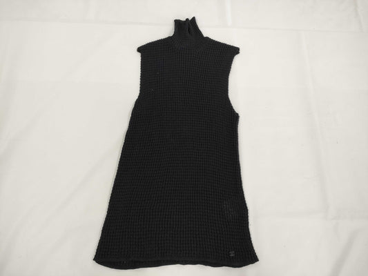 CHANEL 03A Sleeveless Top P21541 Navy Size 42