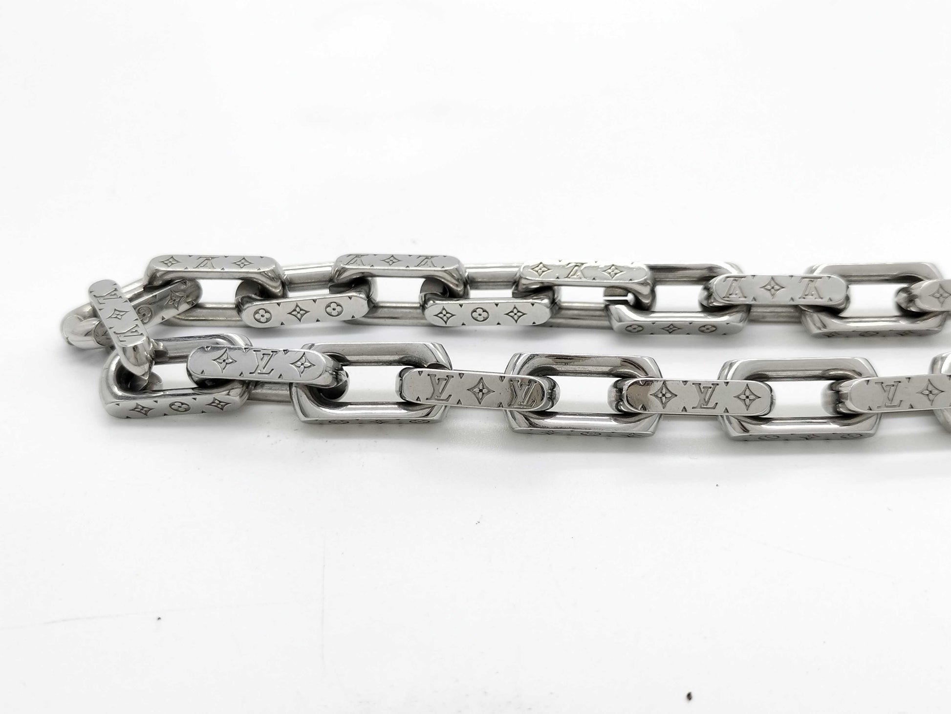 LOUIS VUITTON LE 4213 LOUIS VUITTON M64196 Collier Chain Necklace Necklace Necklace