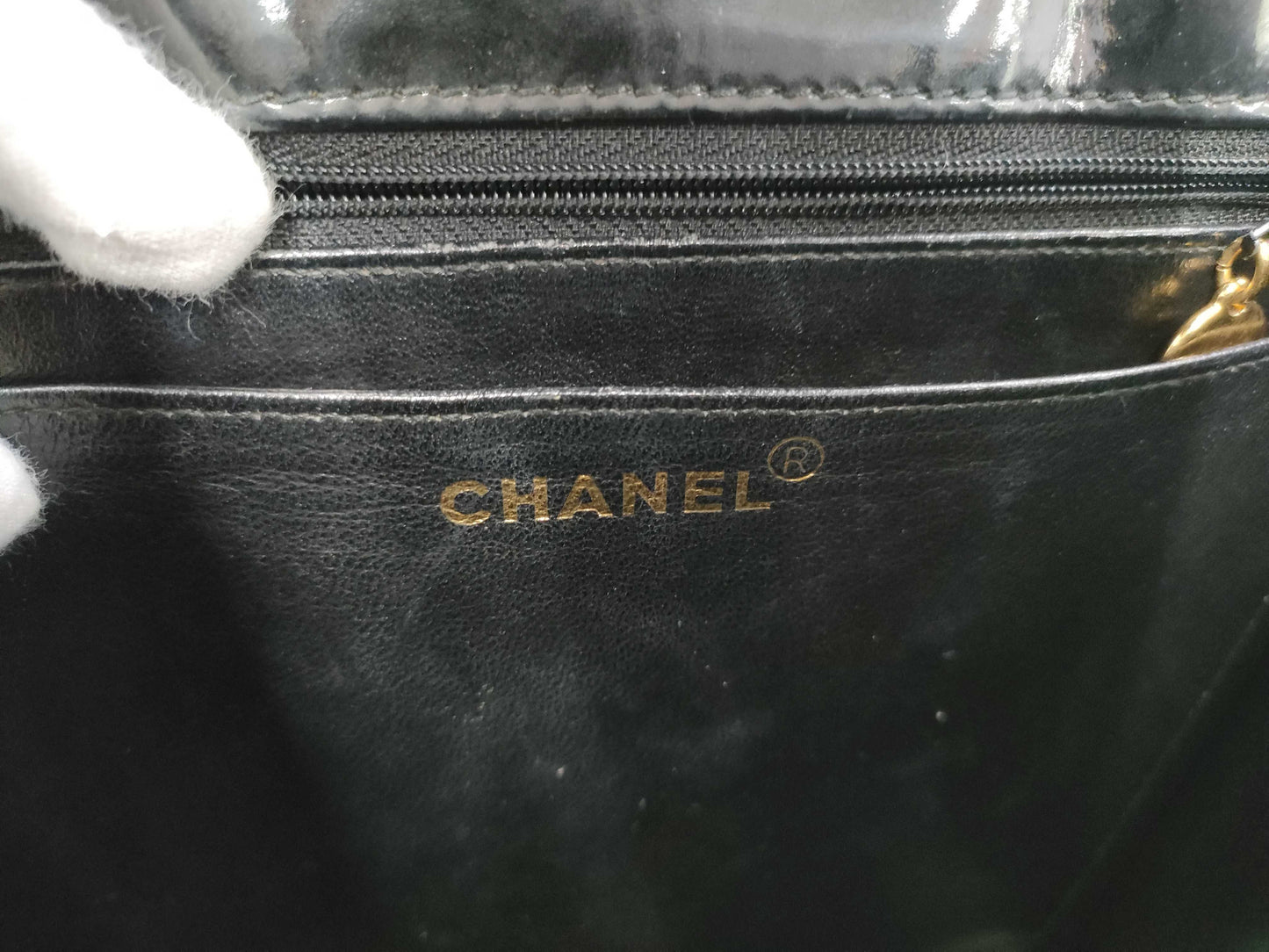CHANEL Matelasse Patent Enamel Turnlock Handbag, Black, 4771404