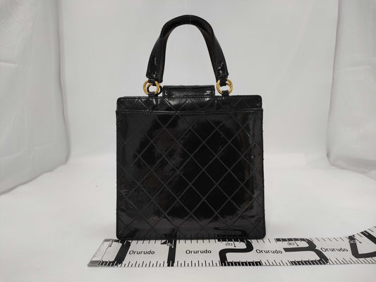 CHANEL Matelasse Patent Enamel Turnlock Handbag, Black, 4771404