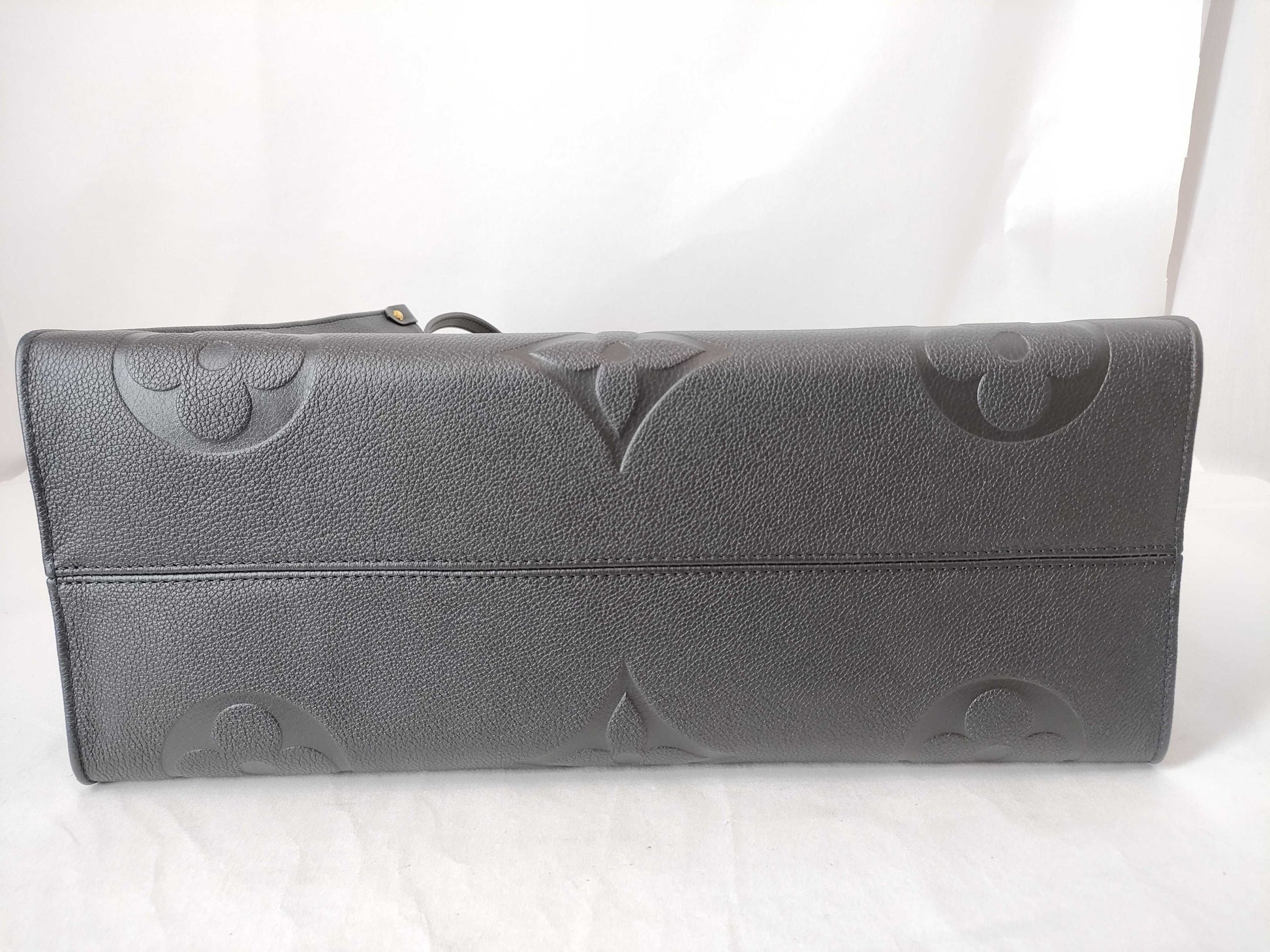 LOUIS VUITTON Monogram Empreinte On the Go GM M44925 Tote Bag