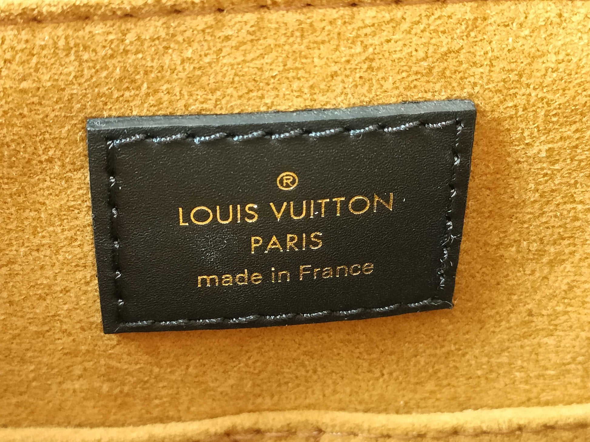 LOUIS VUITTON Monogram Empreinte On the Go GM M44925 Tote Bag