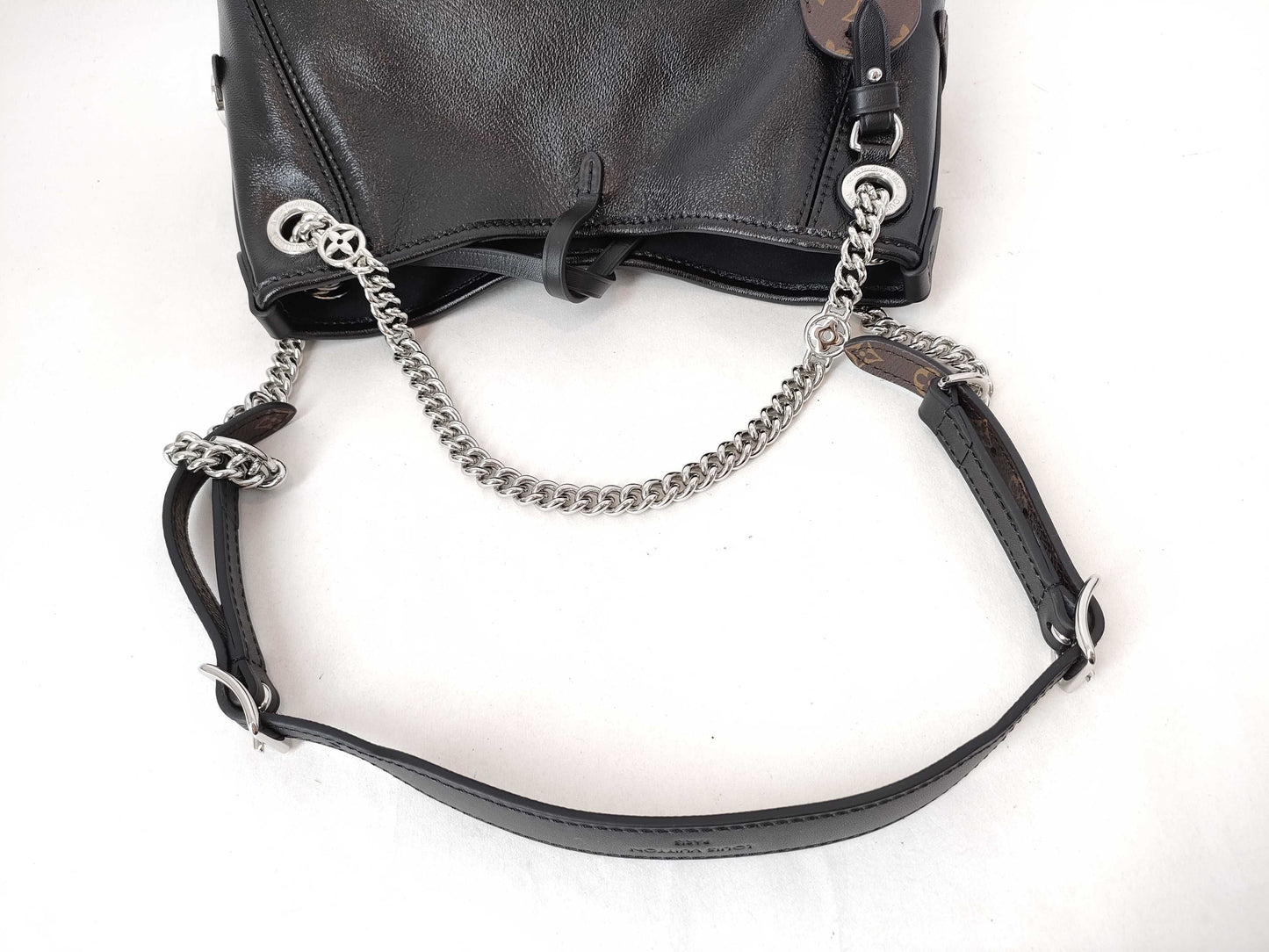 LOUIS VUITTON Carryall Vibe BB M12888 Shoulder Bag
