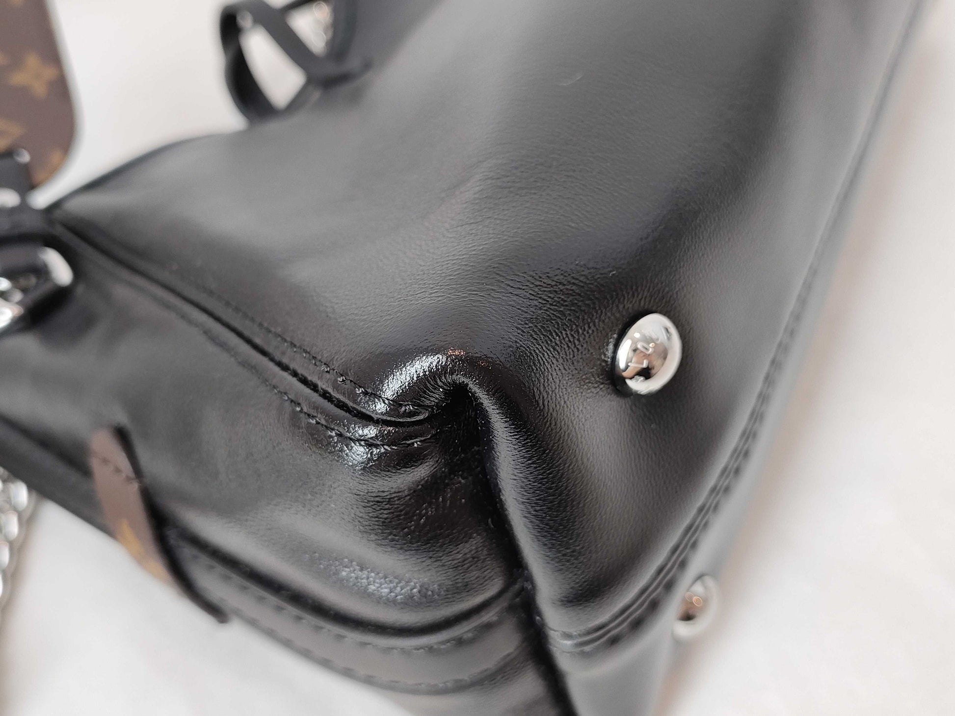 LOUIS VUITTON Carryall Vibe BB M12888 Shoulder Bag