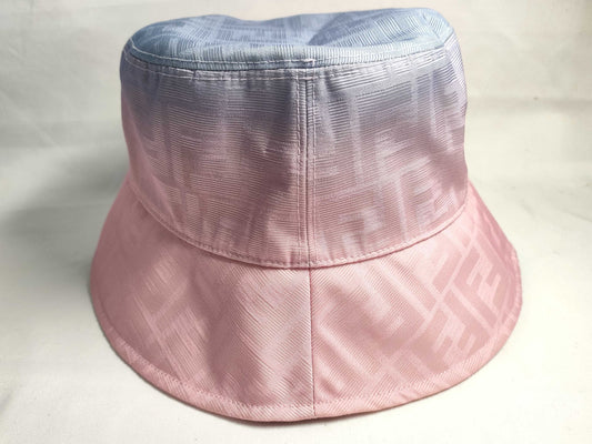 FENDI bucket hat and other accessories