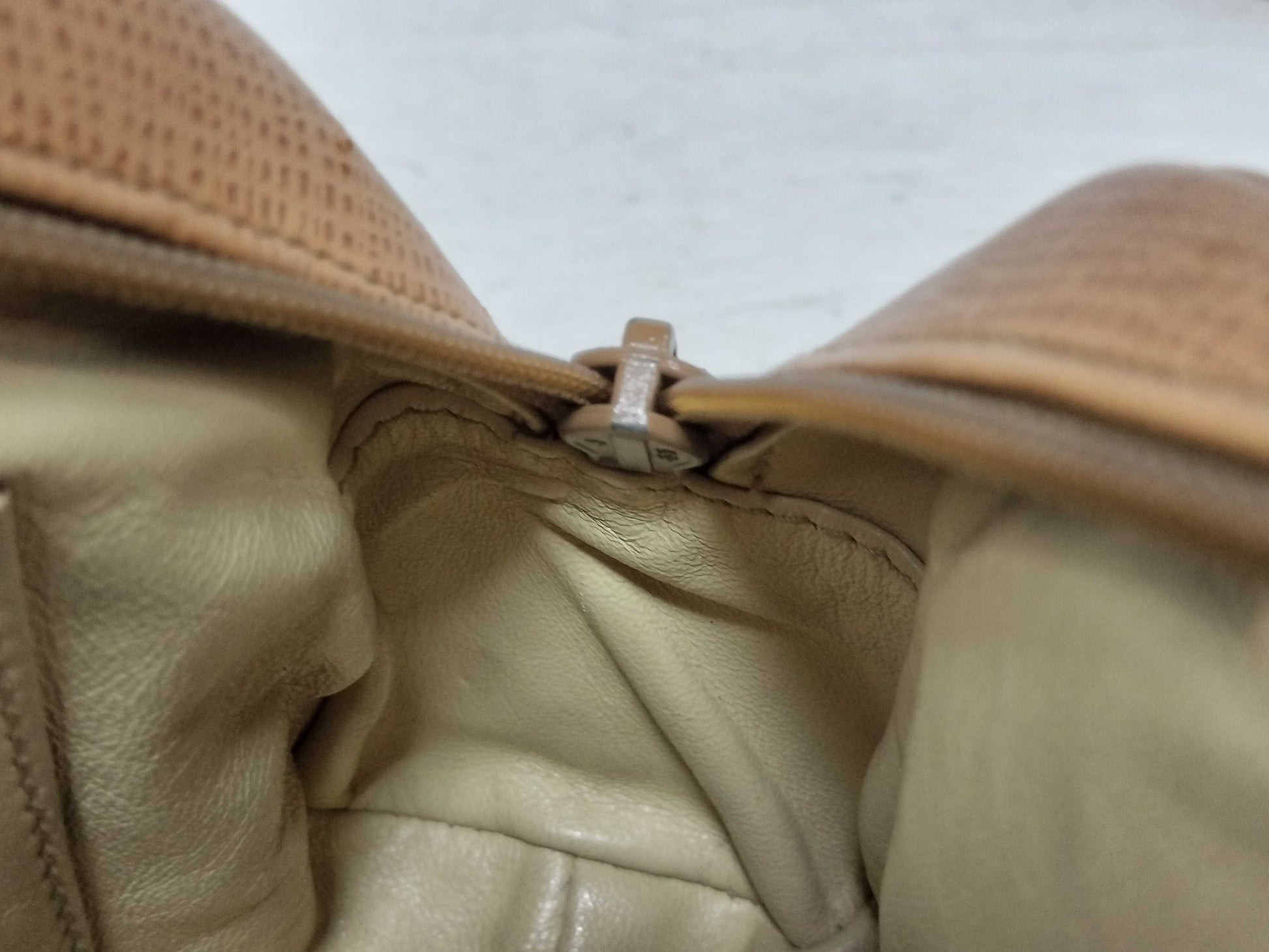HUNTING WORLD Shoulder Bag Shoulder Bag